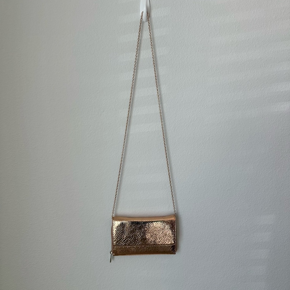 ☀️ ANTHROPOLOGY Rose Gold Metallic Chain Clutch Crossbody NWOT - Picture 2 of 14